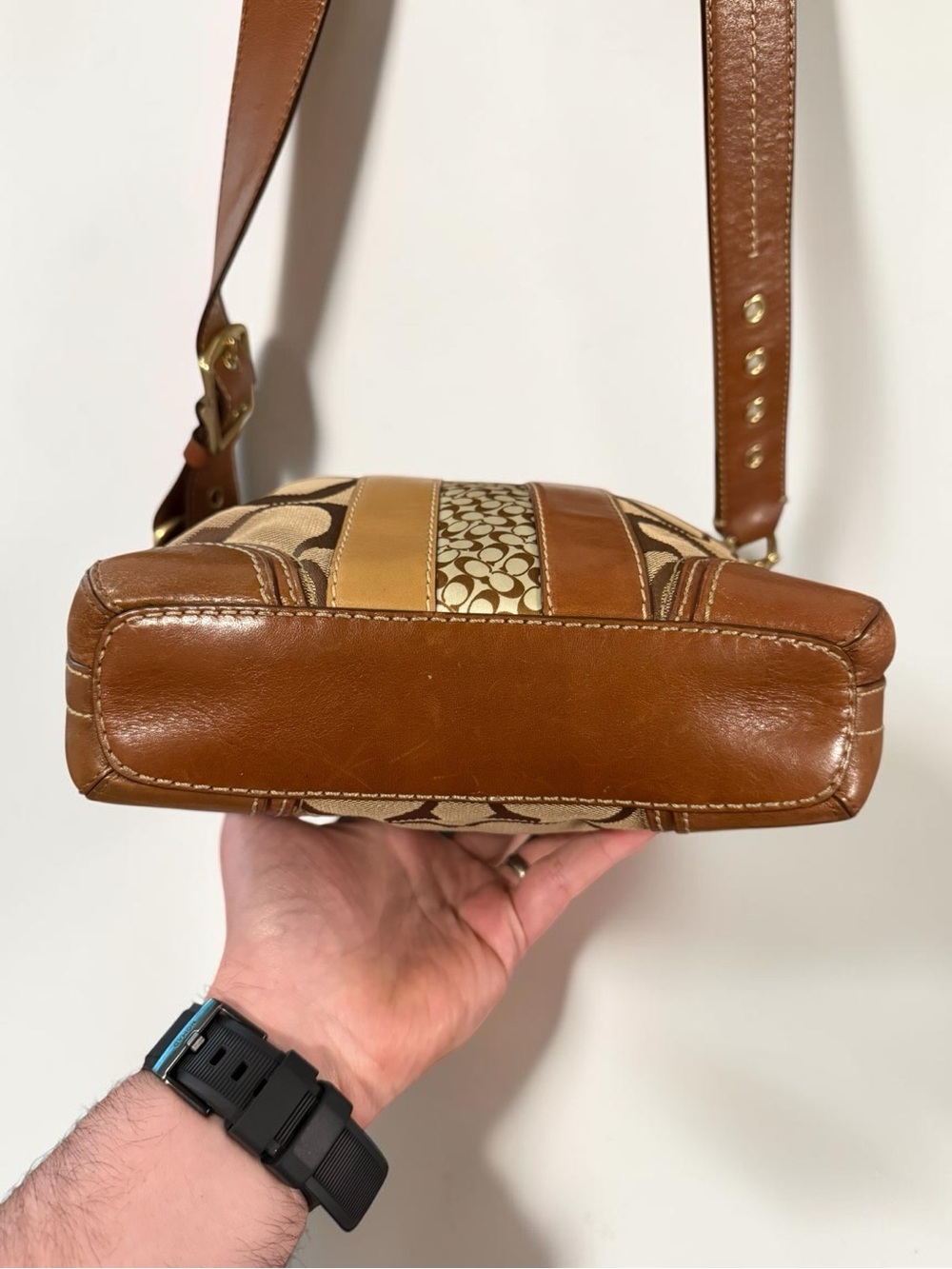SOLD COACH Vintage Signature C Canvas Leather Stripe Shoulder Bag 10542 Tan - Picture 6 of 16